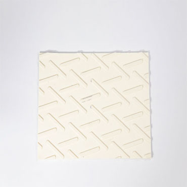 白色小八字防滑花纹输送带